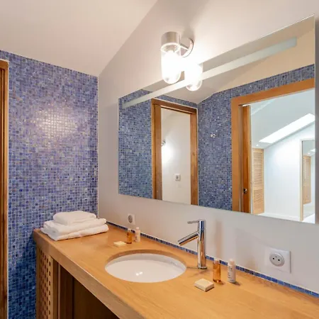 Les Du Port - By Le Saint Ferdinand Lägenhetshotell 5*