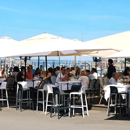 Les Du Port - By Le Saint Ferdinand Lägenhetshotell 5*