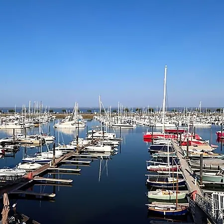 Aparthotel Les Du Port - By Le Saint Ferdinand
