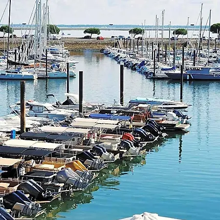 Aparthotel Les Du Port - By Le Saint Ferdinand