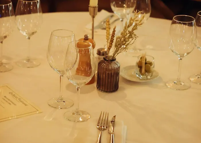 Les Du Port - By Le Saint Ferdinand 5*